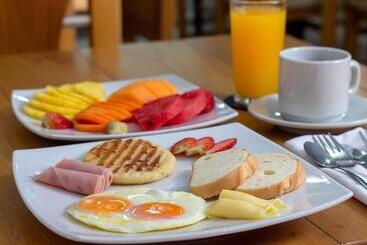 Отель Costa Bonita