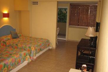 Delfines Acapulco By Ng Hoteles