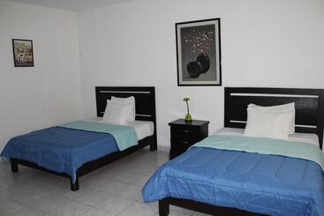 בית מלון כפרי Villas Cuernavaca