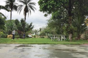 تختخواب و صبحانه Pousada Villa Glamour