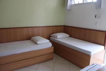 ホテル Satelite  Itanhaem