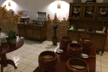 فندق Senador Distributed By Ameris