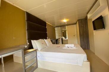 مبيت وإفطار Hospedaria Farm Home