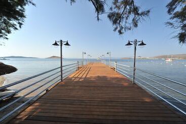 Отель Marma Beach