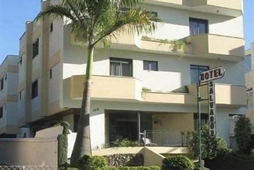 בית מלון כפרי Salvador