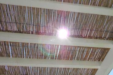 تختخواب و صبحانه Manta Alacati