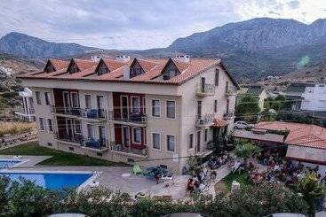 בית מלון כפרי Karaburun Konak