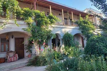 호텔 Kemal's Guest House