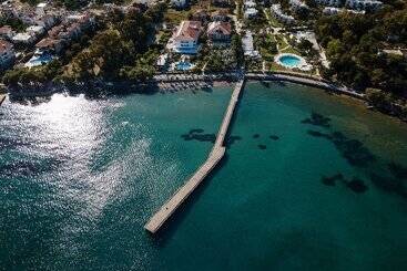 בית מלון כפרי My Marina Select