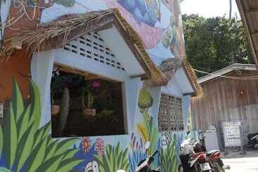 Gecko Republic Jungle Hostel