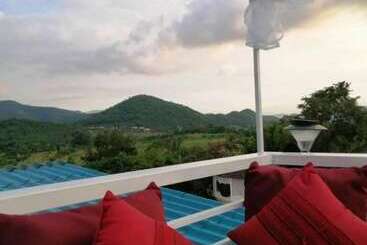 בית מלון כפרי Ingmhok Country Mountain View Resort