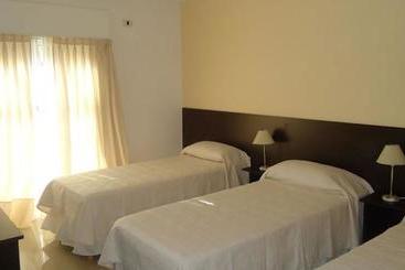 בית מלון כפרי Minas