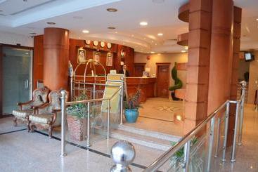 هتل One To One Marbia Al Khobar