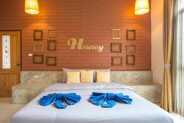 בית מלון כפרי The Harmony Resort