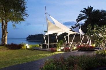 The Shellsea Krabi I Luxury Beach Front Resort & Pool Villa