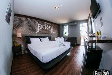 Общежитие The 8 Factory Hotel Phitsanulok