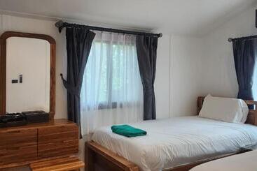 The Nidhra Boutique Resort