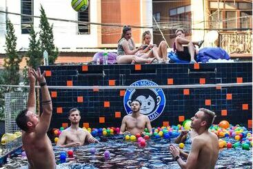 Mad Monkey Chiang Mai Hostel