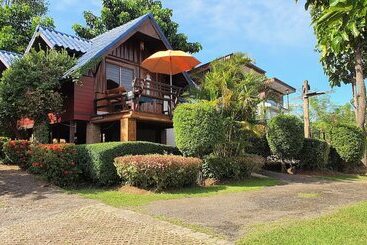 호텔 Banphumontalang Resort