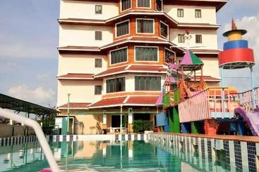 فندق Doungta Anda