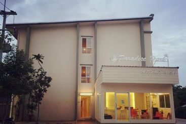 Hotel Paradise Park Apartment Laemchabang