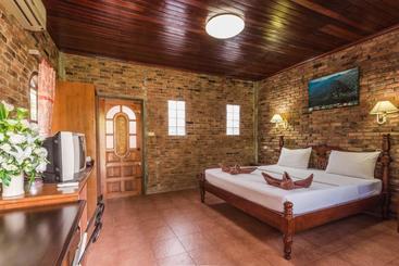هتل Raks Thai Resort
