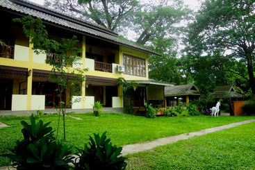 호텔 The Point Villa Mae Hong Son