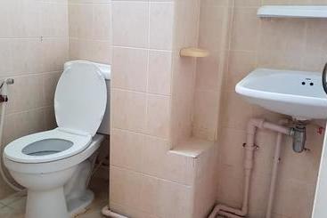 هتل The River Guest House