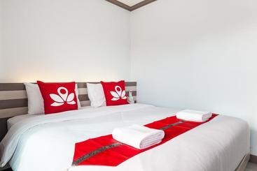 호텔 Zen Rooms Patong Soi Chuwong