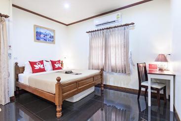 هتل Zen Rooms Soi Baan Khun Penn