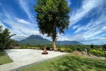 Mon Kiang Dao Resort