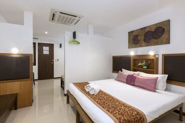 The Lantern Hostel And Spa