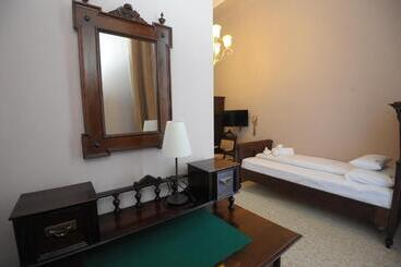 Bed & Breakfast Twenty