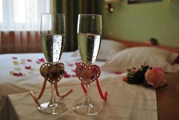 בית מלון כפרי Equator