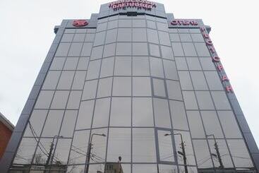 ホテル Kavkazskaya Plennitsa