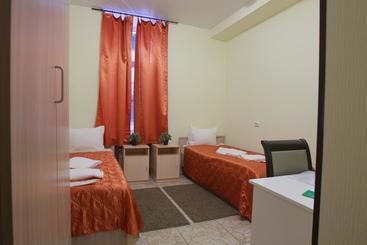هتل Nevsky House