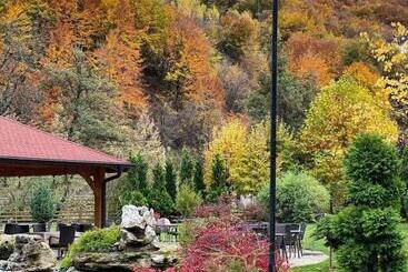 هتل Ras Pazarište