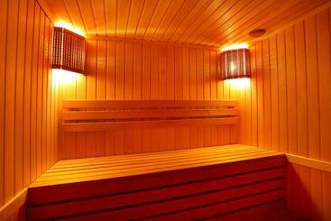 هتل Red House