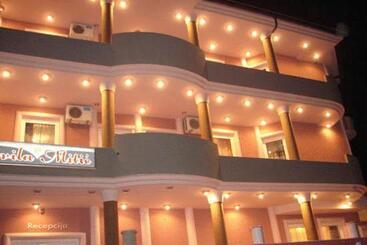 هتل Vila Mitic Luxx Spa Centar
