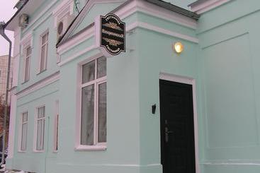 هتل Voskresenskaya