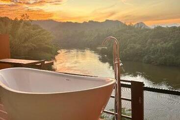 استراحتگاه Kwainoy Riverpark