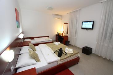 اقامتگاه Guesthouse Villa Inn