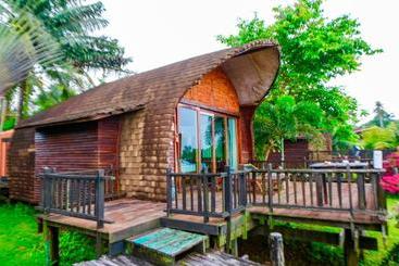 The Cinnamon Art Resort And Spa