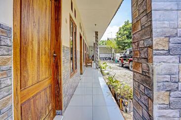 ホテル Spot On 91824 Rumah Kaloka Syariah