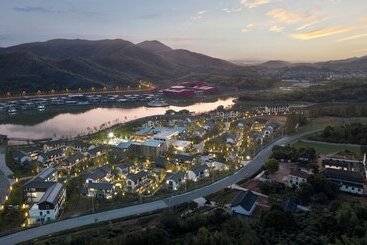 Homm Huzhou Xisai Shan