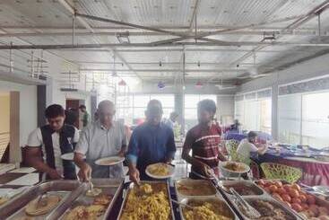 هتل Pushpo Bilash