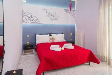 هتل Costas Apartments