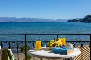 Отель Electra Apartments