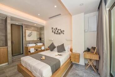 בית מלון כפרי Lilium Luxury Suites