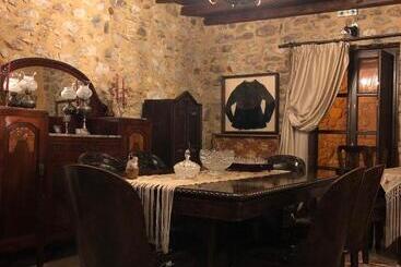 Отель Proselinos